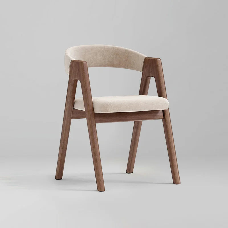 Structure de carcasse chaise épurée pour projets de tapisserie au Maroc.